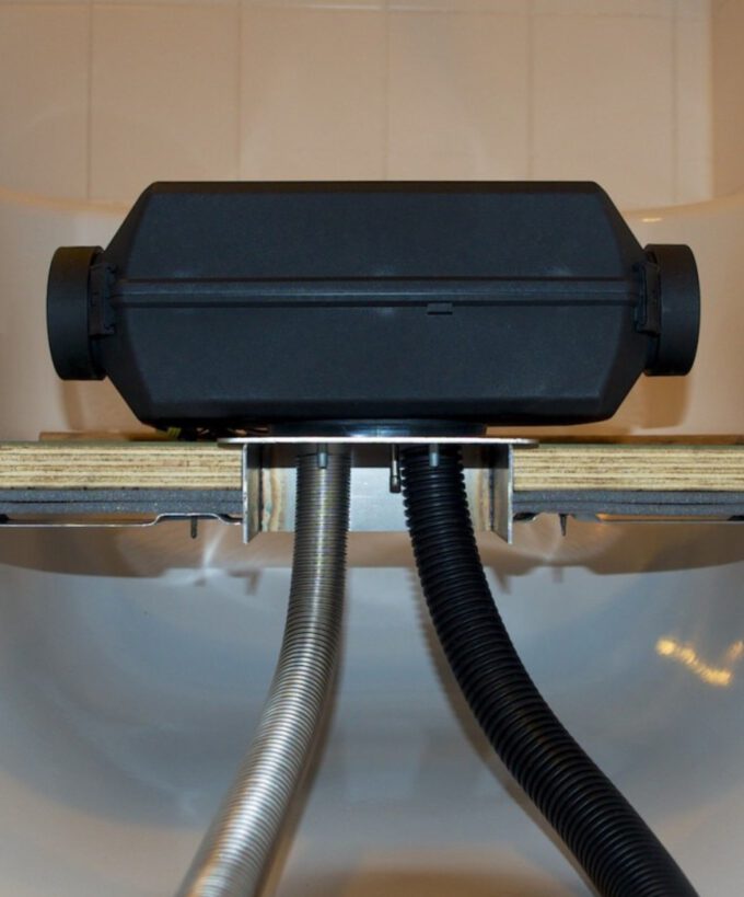 Einbauflansch für Standheizung, Einbauflansch, Einbauflansch für Luftheizungen, Einbauflansch für Autoterm Air Planar 2D, Edelstahl, rechteckiger Ausschnitt, Funktionsweise